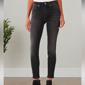 Lucky Brand skinny black wash jean